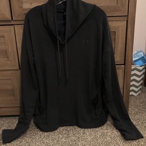 BNWT Women’s Under Armour Sweatshirt Large